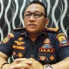 DITOLAK. Kabid Lalu Lintas dan Angkutan Dishub Kabupaten Cirebon, Eddy Suzendi sebut kendaraan ODOL akan ditertibkan.