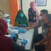 GENJOT VAKSIN. Vaksinasi Covid-19 tetap digencarkan meski dalam Inmendagri menyebutkan Indramayu masuk ke dalam kategori Level 1 Pemberlakuan Pembatasan Kegiatan Masyarakat (PPKM) Covid-19 Jawa-Bali.
