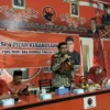 PERKUAT IDEOLOGI. Sosialisasi 4 Pilar Kebangsaan di Kantor DPC PDIP Kabupaten Cirebon oleh Anggota DPR RI, Ono Surono.