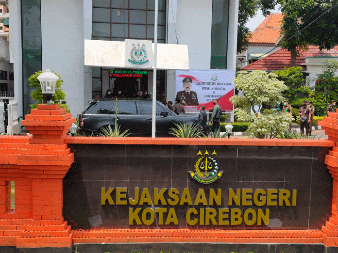 Kejari Beri Sinyal Bongkar Kasus Besar di Kota Cirebon