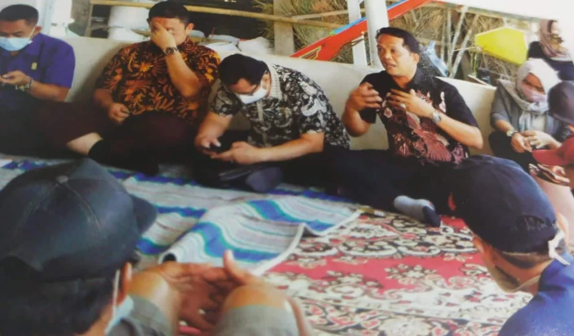 Ketua Komisi II DPRD Kabupaten Cirebon, Mad Saleh mendorong Pemkab swasembada daging