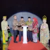 GRAND LAUNCHING. ITEKes Mahardika Cirebon secara resmi menggelar grand launching di auditorium kampus setempat, Kamis 23 Februari 2023. FOTO: ASEP SAEPUL MIELAH/RAKYAT CIREBON
