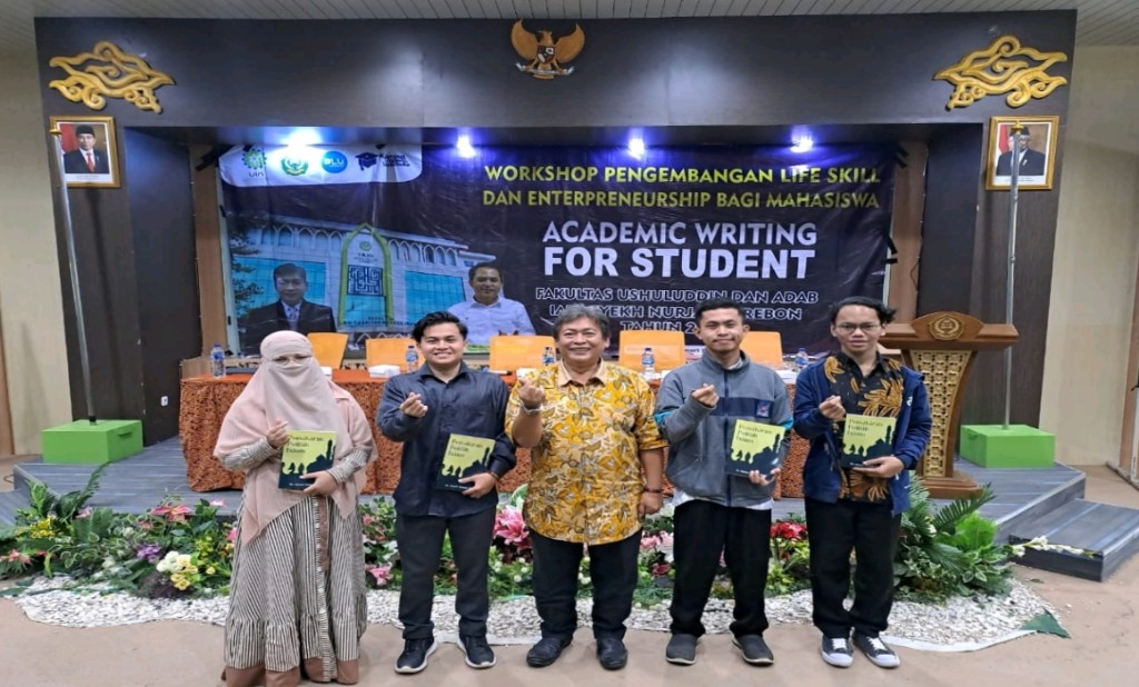 Empat Mahasiswa IAIN Syekh Nurjati Cirebon Penulis Artikel Tercepat Academic Writing Diganjar Penghargaan