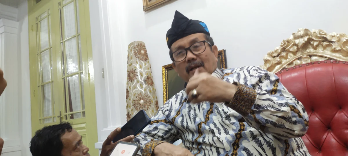 SIAP. Bupati Cirebon, Drs H Imron MAg mengaku sudah diperintahkan DPD untuk maju di bursa Pileg 2024. FOTO: ZEZEN ZAENUDIN ALI/RAKCER.ID