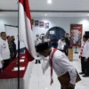 IKRAR SETIA. Tiga narapidana teroris di Lapas Kelas I Cirebon menyatakan ikrar setia terhadap Pancasila, Rabu 12 April 2023. FOTO: ASEP SAEPUL MIELAH/RAKCER.ID