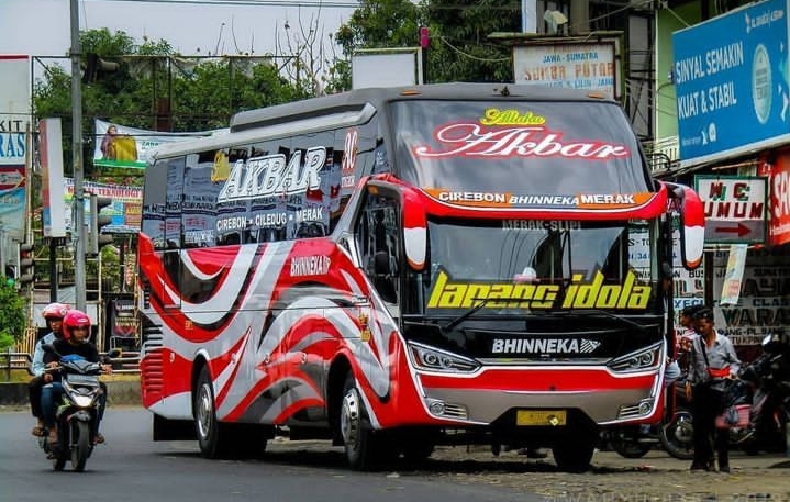 ARUS MUDIK. Organda Cirebon siagakan 1.500 bus untuk kendaraan mudik dan arus balik pada momen mudik lebaran Idul Fitri 2023. FOTO : SUWANDI/RAKYAT CIREBON