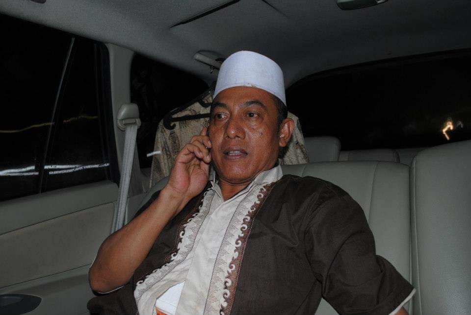 ANCAMAN MUNDUR. KH Tolkha Nawawi meminta Bacaleg PKB Kabupaten Cirebon yang mengancam mundur berjamaah untuk membatalkan niatnya. FOTO: IST/RAKCER.ID