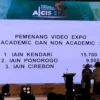 JUARA. Stand Ekspo IAIN Cirebon dinyatakan terbaik ke 3 melalui lomba Stand Terbaik yang ditentukan like dan view terbanyak dalam video yang di upload di IG masing-masing lembaga/perguruan tinggi. FOTO : IST/RAKYAT CIREBON