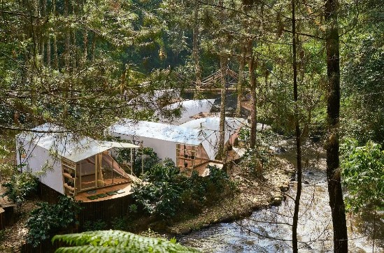 Seperti Hotel Bintang 5 !! Luxury Camp Riverside Bandung Bisa Kemah di Tepi Sungai