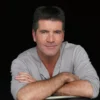 Simon Cowell seorang juri GTA yang memberikan tiket Golden Buzzer kepada Putri