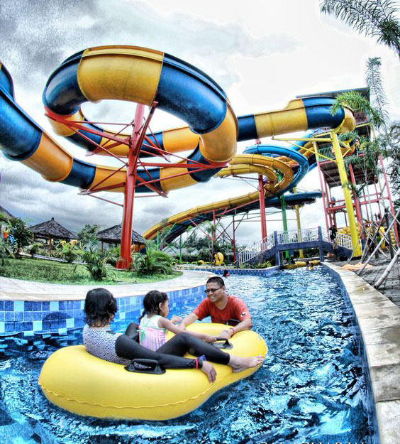 Kolam Renang Sangkan Resort Aqua Park