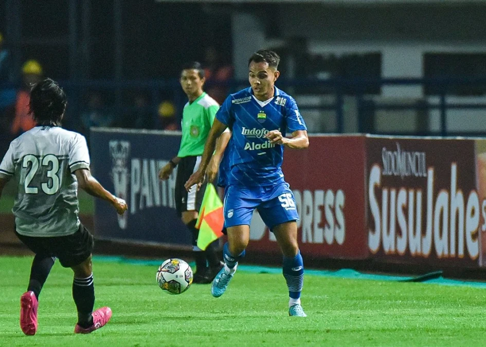 Persib Bandung vs Dewa United di BRI Liga 1 Indonesia