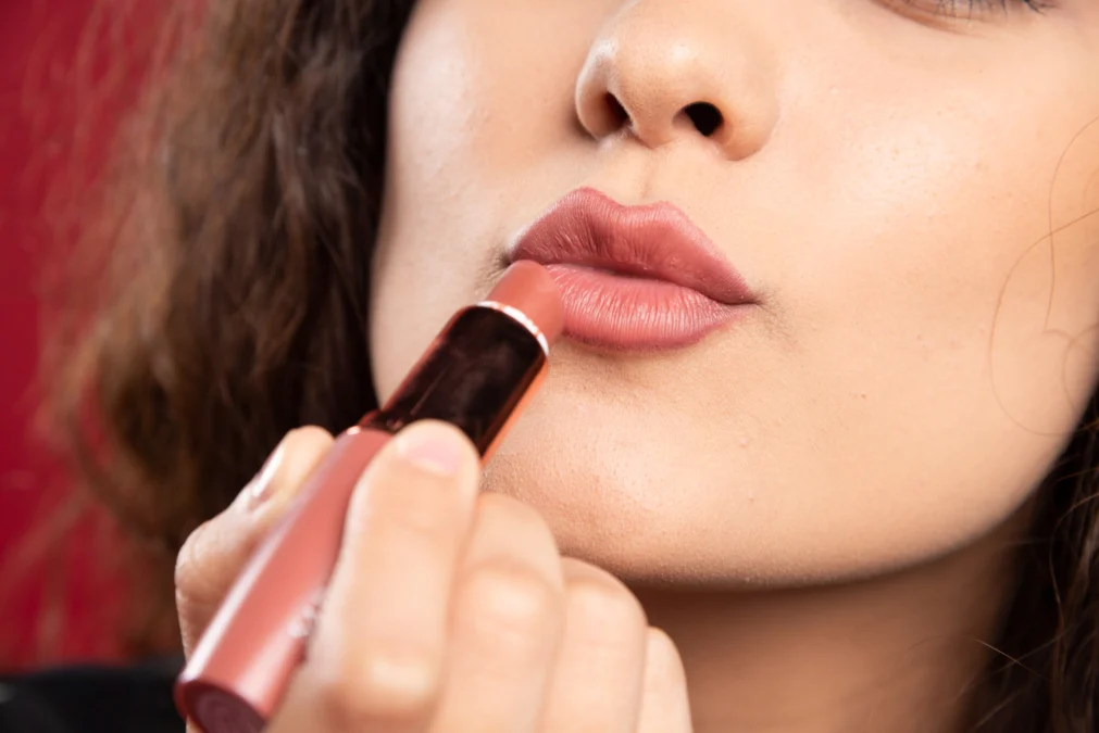 tips menggunakan lipstik matte