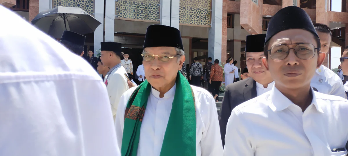 Said Aqil Siradj Didaulat Jadi Khatib Perdana di Masjid Syarif Abdurachman Gunung Jati Cirebon