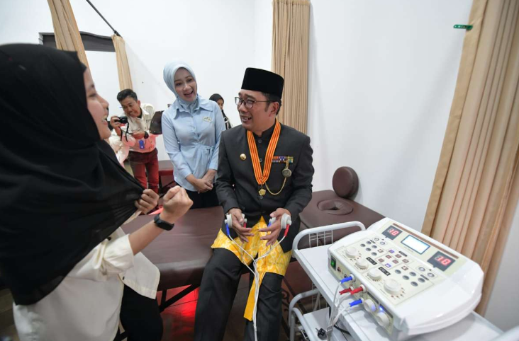 Gubernur JABAR Ridwan Kamil, Jadikan Klinik Pratama Inggit Garnasih Khususkan Pelayanan Untuk Lansia