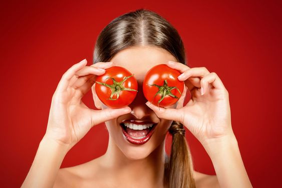 7 Manfaat Masker Tomat Terbukti Ampuh Untuk Mengatasi Masalah Kulit