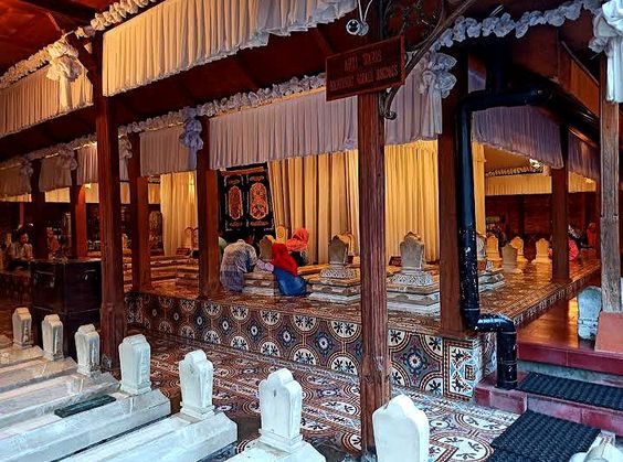 3 Makam Walisongo di Jawa Tengah Untuk Kamu Yang Ingin Ziarah dan Wisata Religi