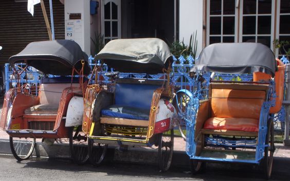 5 Kendaraan tradisional Indonesia yang masih digunakan sampai sekarang