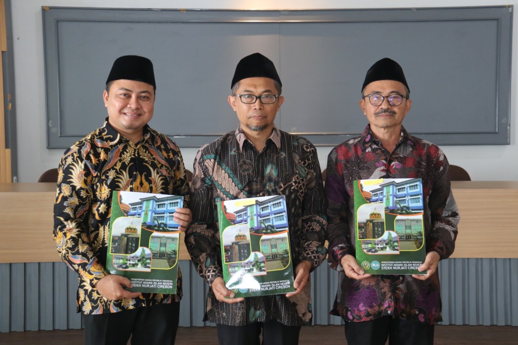 IAIN Cirebon Punya 3 Guru Besar Baru, 1 Diantaranya Berusia 38 Tahun