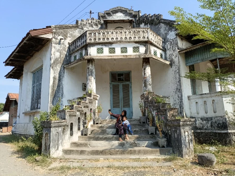 Astra Bantu Lahirkan Kawasan Wisata  Kota Tua di Kecamatan Jamblang, Ada Gedung Ratusan Tahun hingga Segarnya Es Tapai Ketan