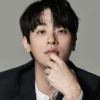 Sinopsis The 8 Show Drama Korea Thriller Misteri Terbaru yang Akan Segera Tayang 2024 di Netflix
