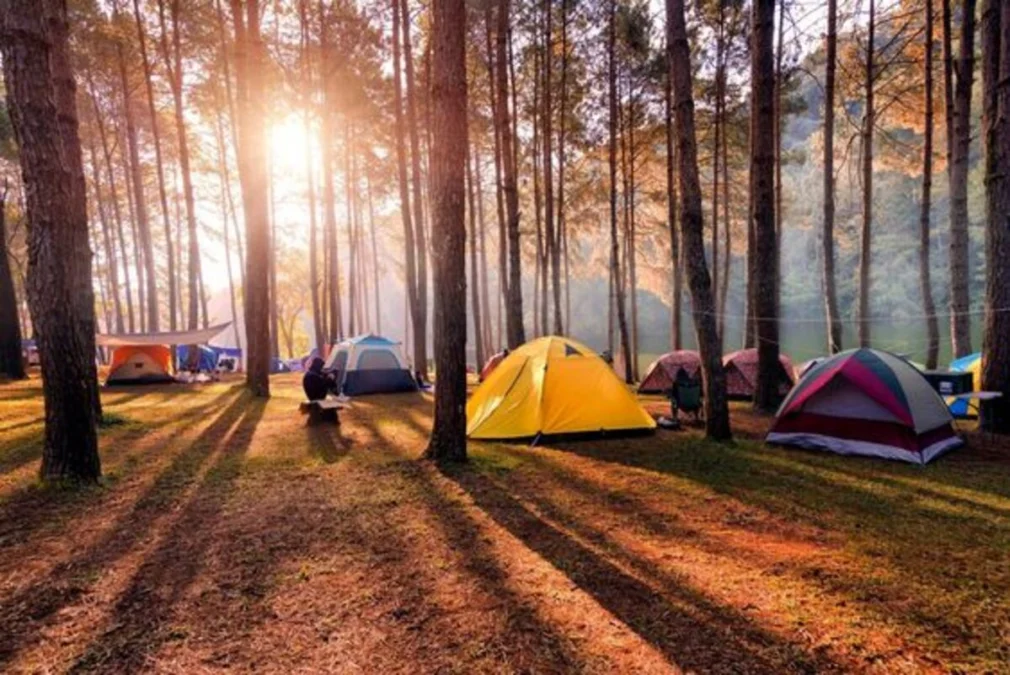 Liburan Akhir Pekan makin Seru, Inilah 5 Rekomendasi Tempat Wisata Camping di Kuningan yang Paling Hits
