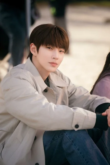 Profil Hwang In Youp Salah Satu Pemeran Drama Korea Terbaru A Prefabricated Family