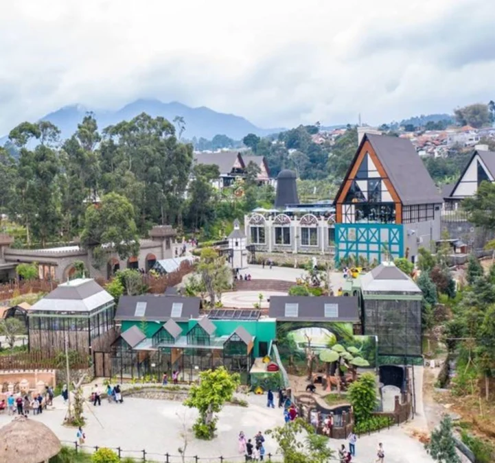 Lembang Park & Zoo, Miniatur Kebun Binatang yang Menampilkan Beragam Wahana Seru