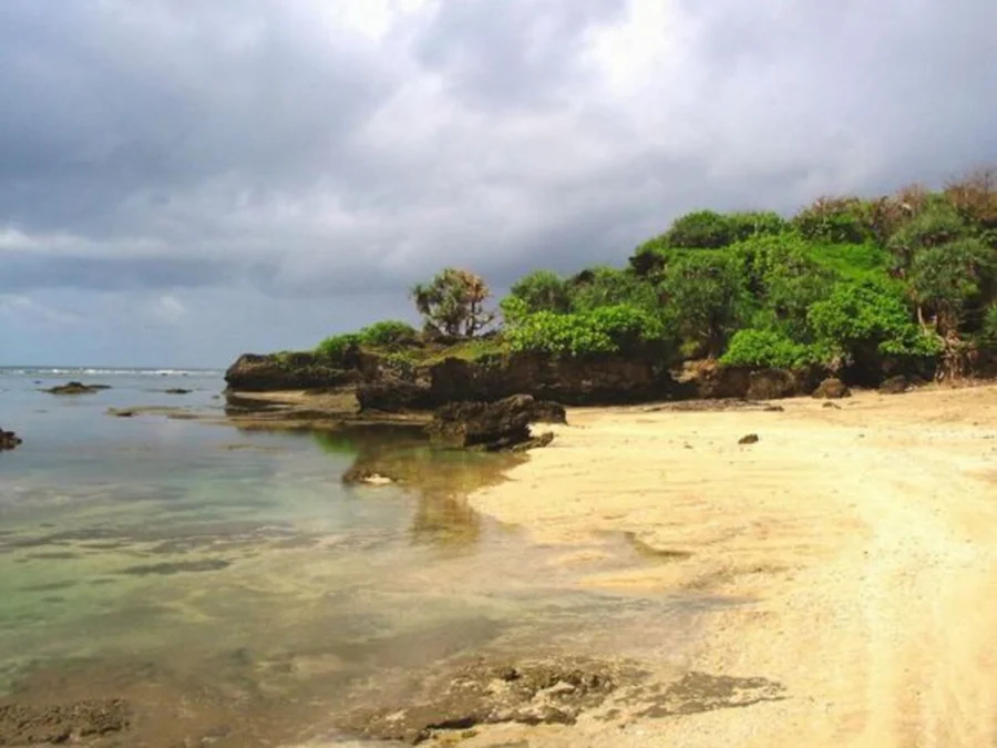 Destinasi Tempat Wisata Pantai Sayang Heulang di Kabupaten Garut, Keindahan Pantainya Memanjakan Mata