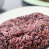 Nasi Merah untuk Penderita Diabetes: Apa Saja Manfaat dan Risikonya?