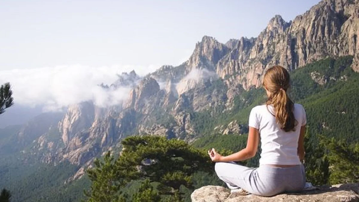 Meditasi Yoga untuk Pemula: Menemukan Ketenangan dalam Keheningan