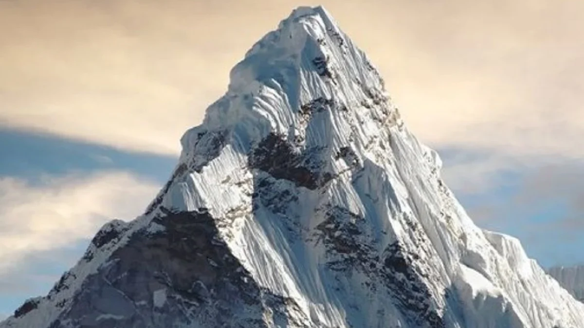 10 Tempat Wisata yang ada di Nepal, Bagi Kamu yang Suka Gunung Everst Simaklah 