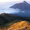 Misteri Gunung Lawu, Paku Bumi di Pulau Jawa yang Bikin Merinding