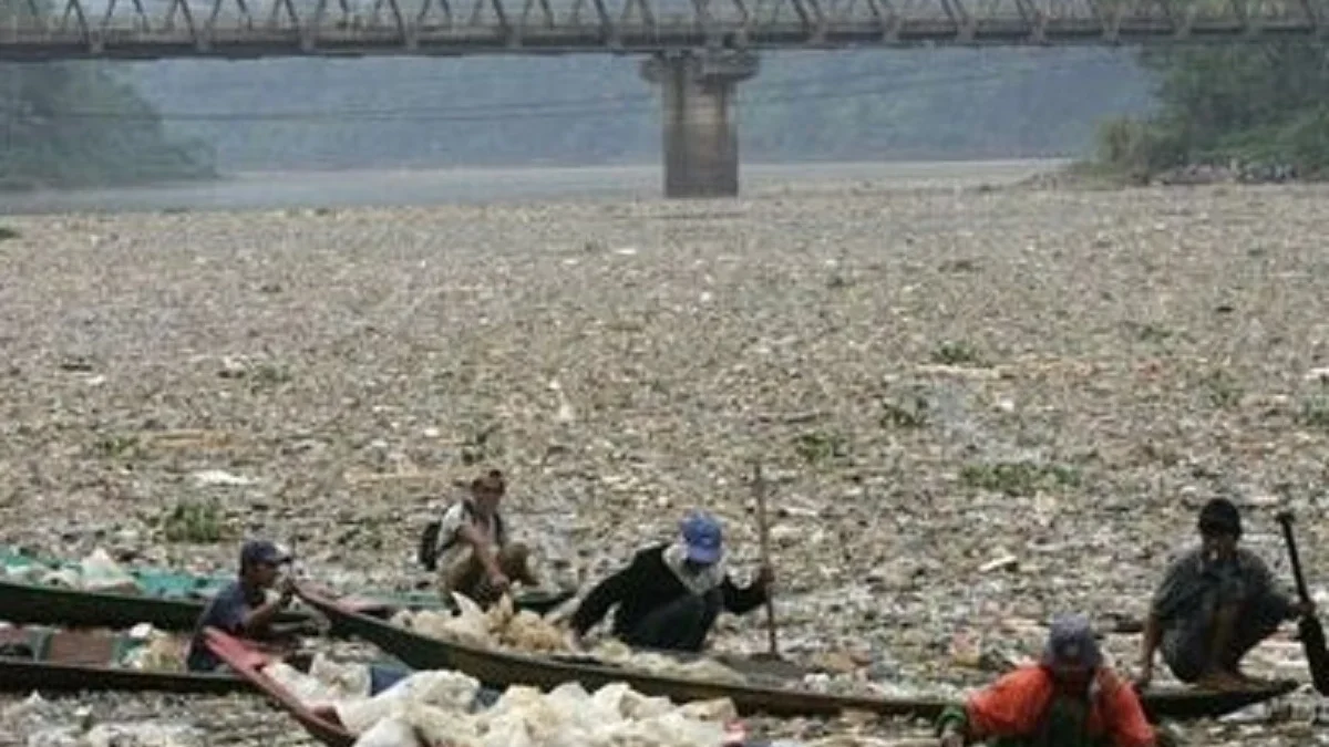 10 Sungai Paling Tercemar Di Dunia Bahkan ada yang Berasal Dari Indonesia, Ada yang Ingin Berenang Di Sana 