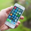 Apple Hapus WhatsApp dan Threads dari App Store, Langkah Kontroversial yang Mengguncang Dunia Digital