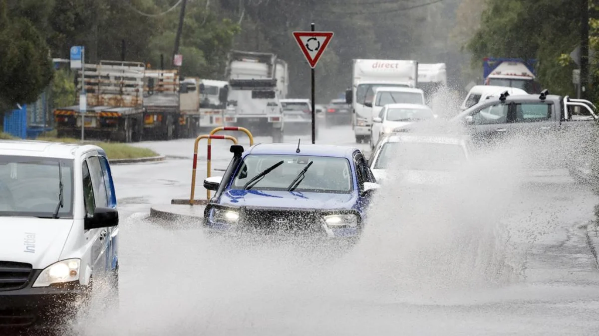 Badai dan Banjir di Sydney Semakin Parah, SES Keluarkan Peringatan