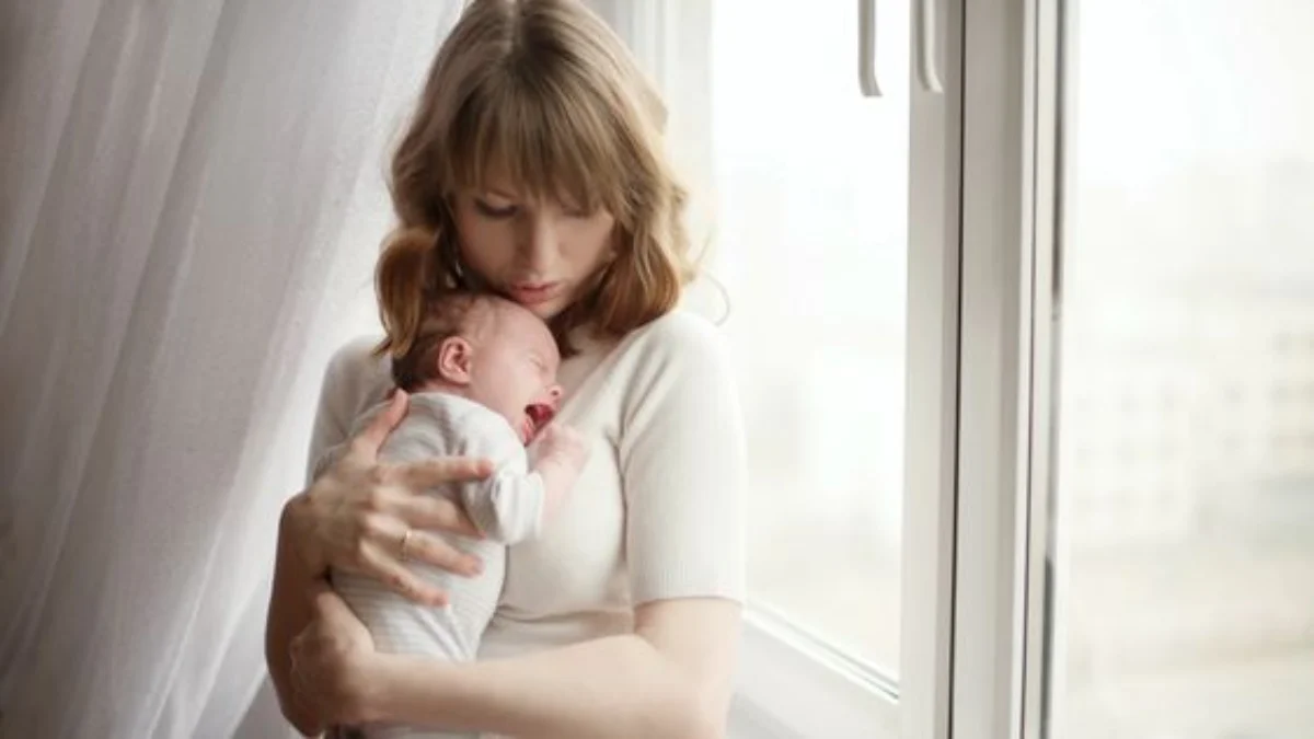 7 Arti Mimpi Menggendong Bayi Apakah Pertanda Baik?