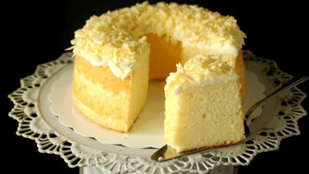 Resep Chiffon Cake Lembut Ala Rumahan yang Mudah Dibuat dan Bikin Ketagihan!
