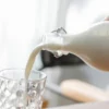 5 Susu Terbaik untuk Lansia di Apotik, Jaga Kesehatan Tulang