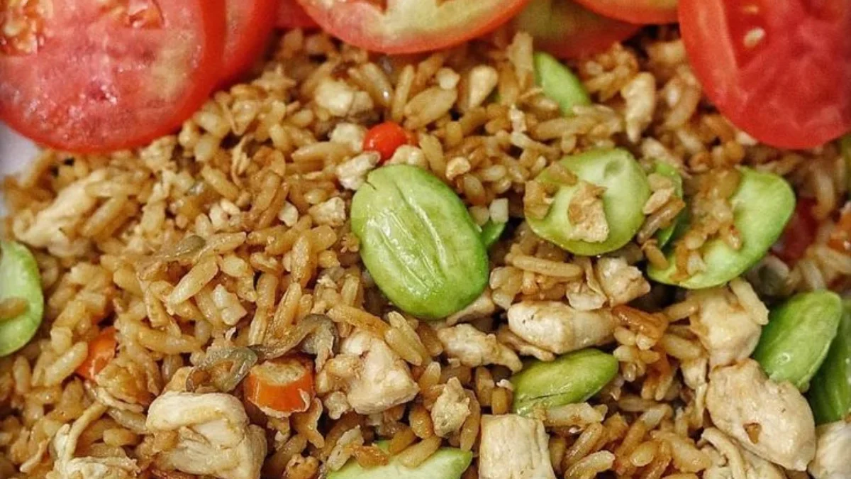 7 Variasi Nasi Goreng Asia Tenggara yang Lezat, Dijamin Nagih!