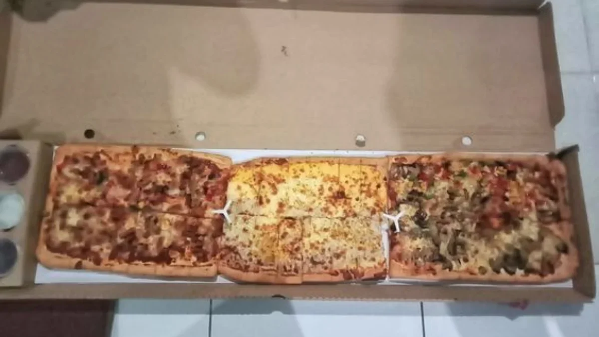 Harga Pizza 1 Meter di Pasaran Ternyata Nggak Nguras Kantong
