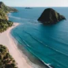 Selain Pantai Pulau Merah, 6 Daftar Pantai Banyuwangi Populer & Terbaru 2024