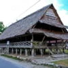 Mengenal Baileo, Rumah Adat Maluku yang Menjadi Pusat untuk Berbagai Aktivitas Sosial
